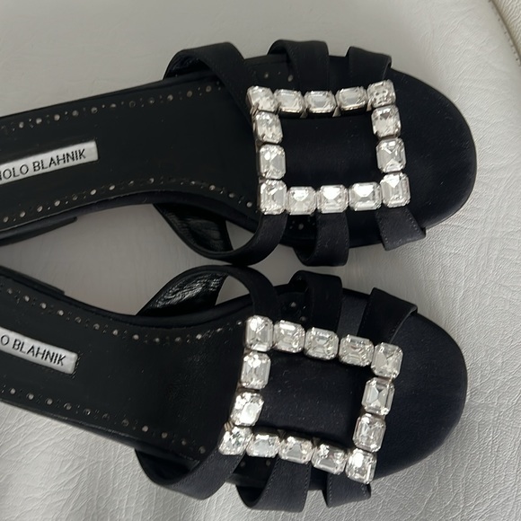 Manolo Blahnik Iluna black slip on sandals shoes  buckle size 38 - Picture 6 of 7